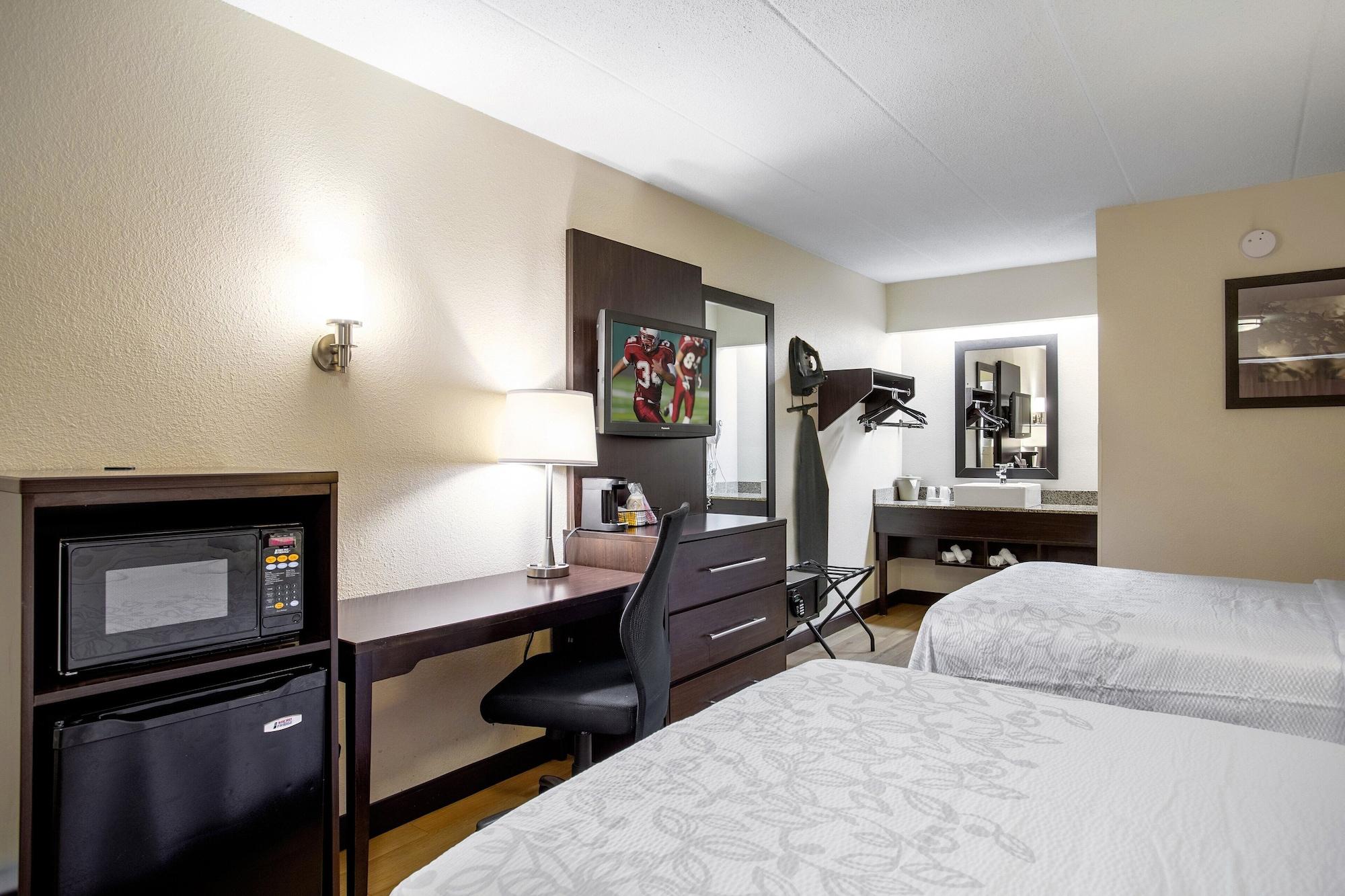 Red Roof Inn Plus+ St. Louis - Forest Park / Hampton Ave. Экстерьер фото