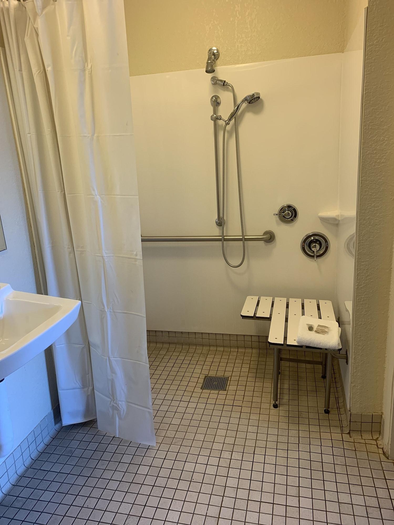 Red Roof Inn Plus+ St. Louis - Forest Park / Hampton Ave. Экстерьер фото