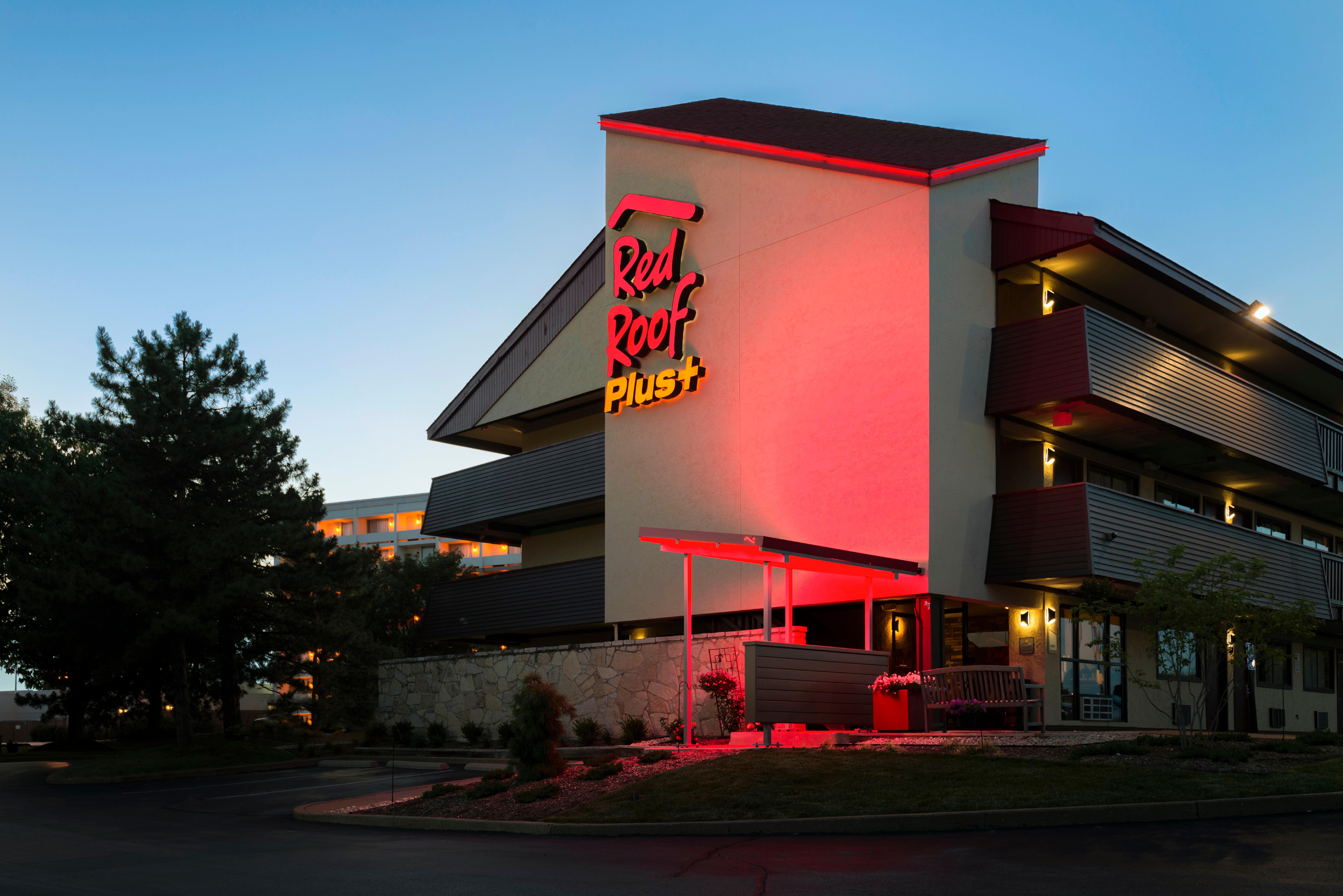 Red Roof Inn Plus+ St. Louis - Forest Park / Hampton Ave. Экстерьер фото