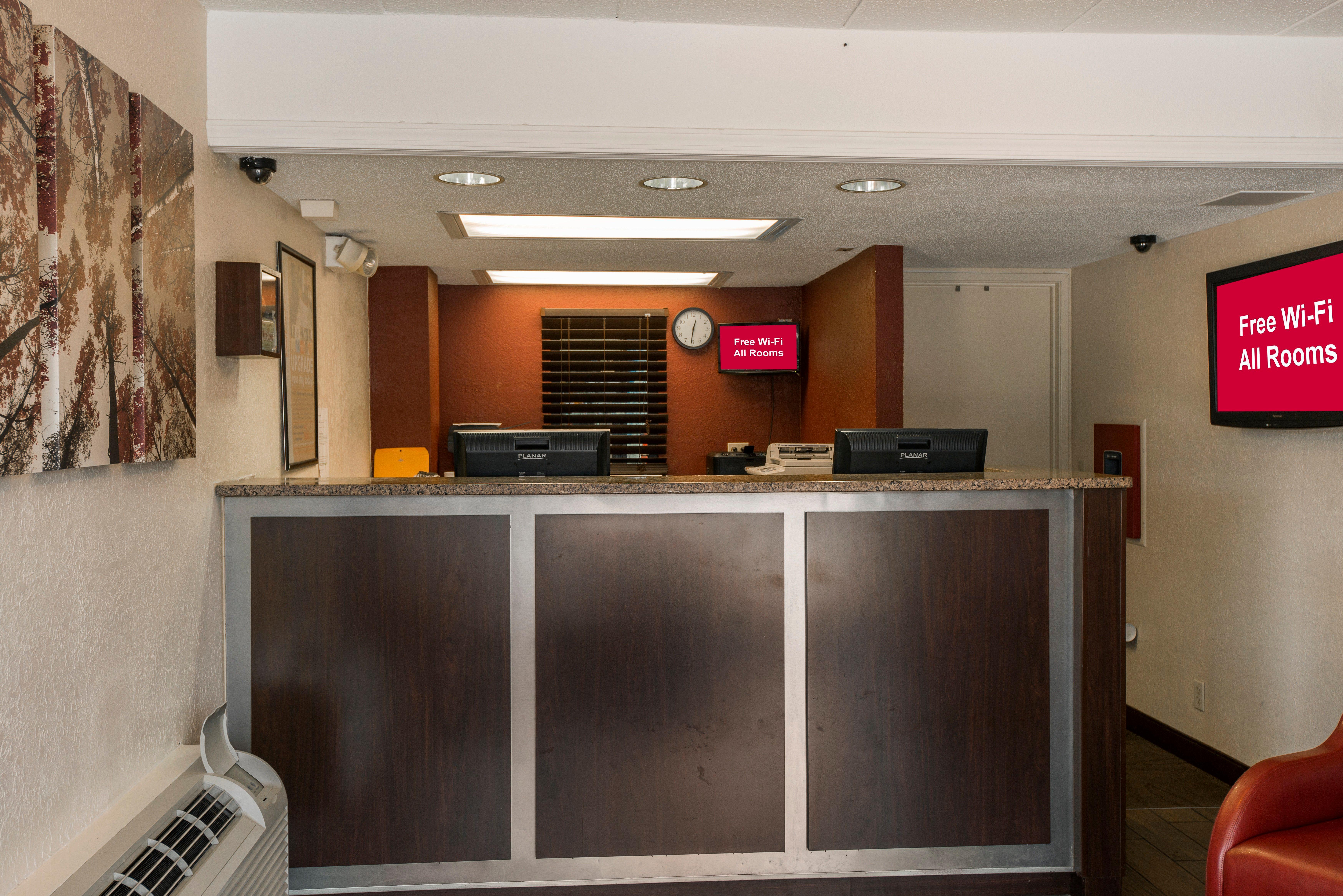 Red Roof Inn Plus+ St. Louis - Forest Park / Hampton Ave. Экстерьер фото
