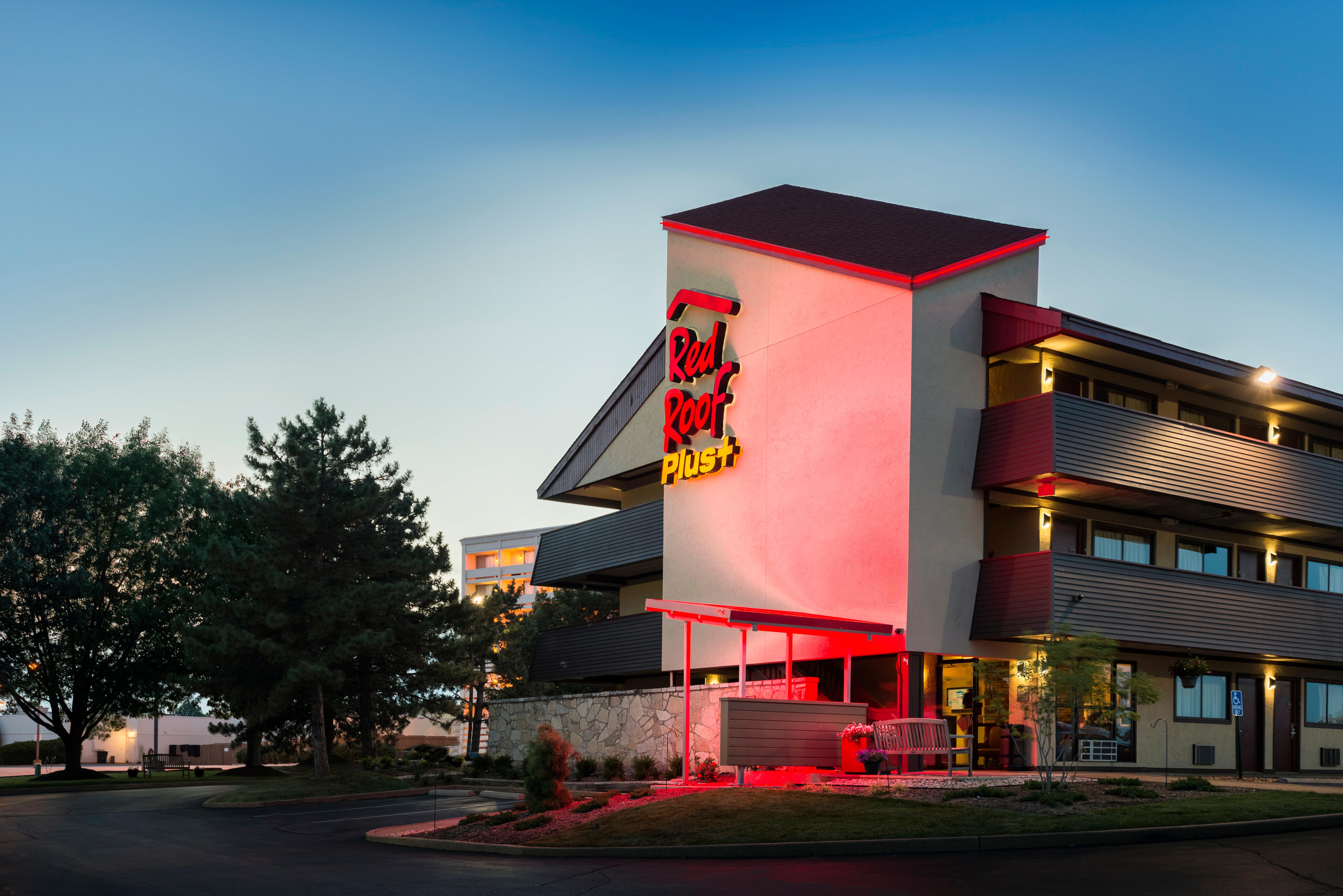 Red Roof Inn Plus+ St. Louis - Forest Park / Hampton Ave. Экстерьер фото