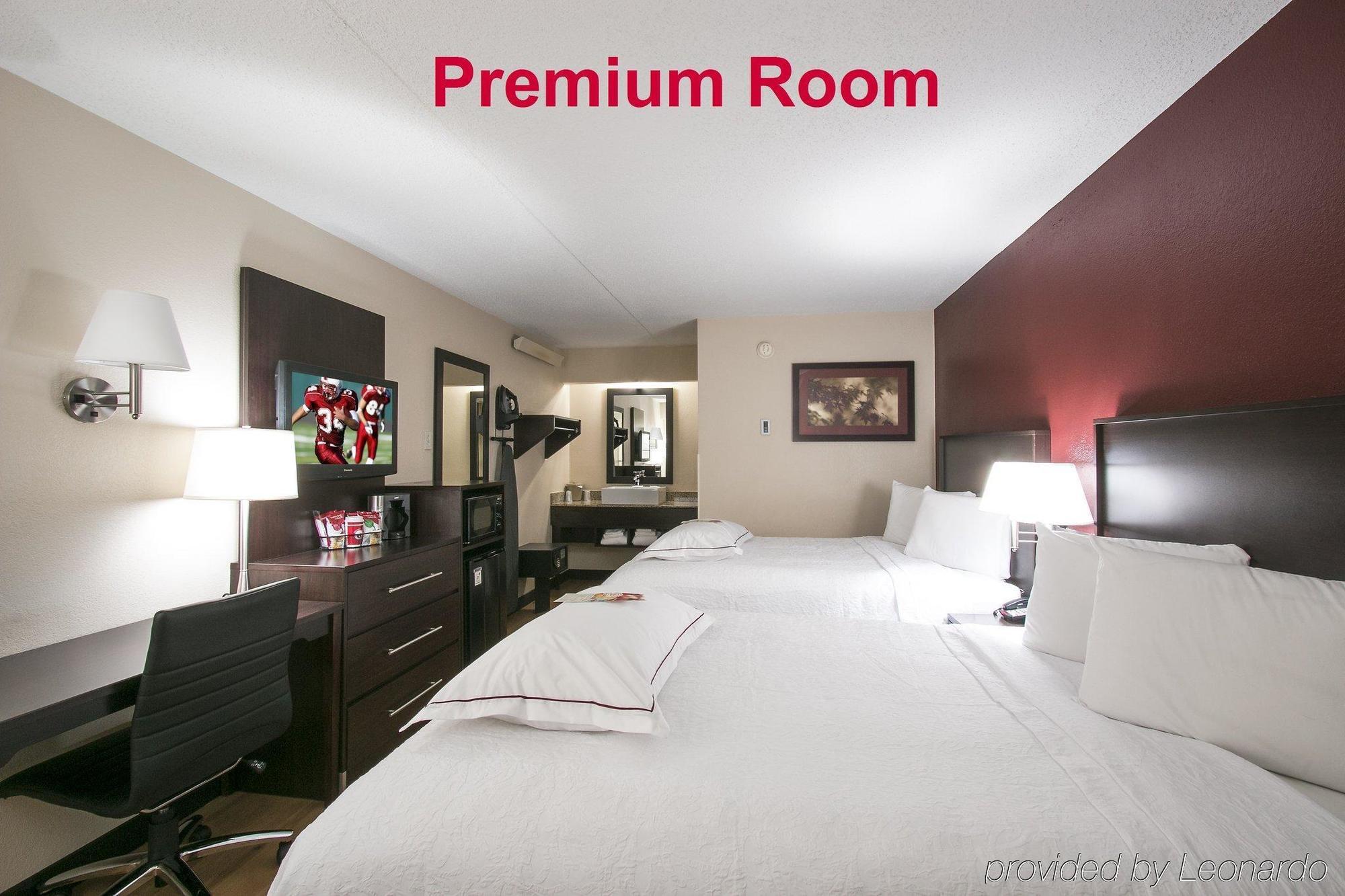 Red Roof Inn Plus+ St. Louis - Forest Park / Hampton Ave. Экстерьер фото