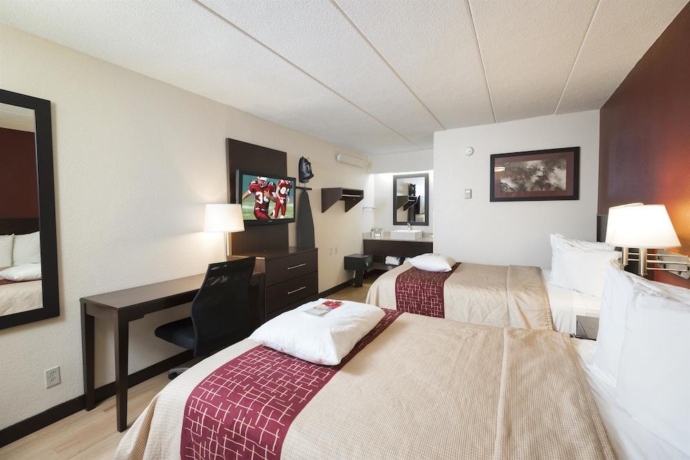 Red Roof Inn Plus+ St. Louis - Forest Park / Hampton Ave. Экстерьер фото