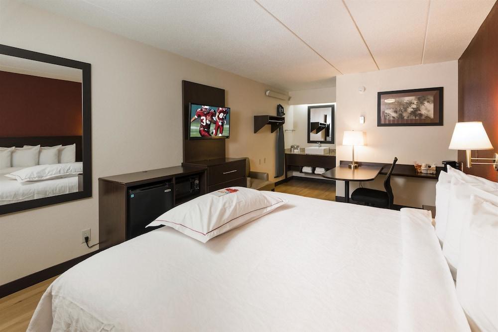 Red Roof Inn Plus+ St. Louis - Forest Park / Hampton Ave. Экстерьер фото
